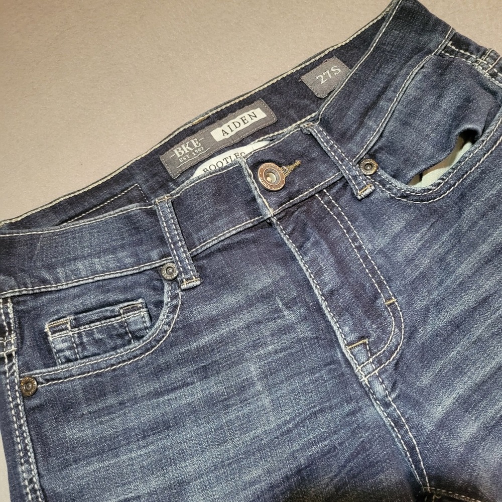BKE Aiden Bootleg Jeans Womens 27S Dark Wash Blue Mid Rise Denim Slim Fit
